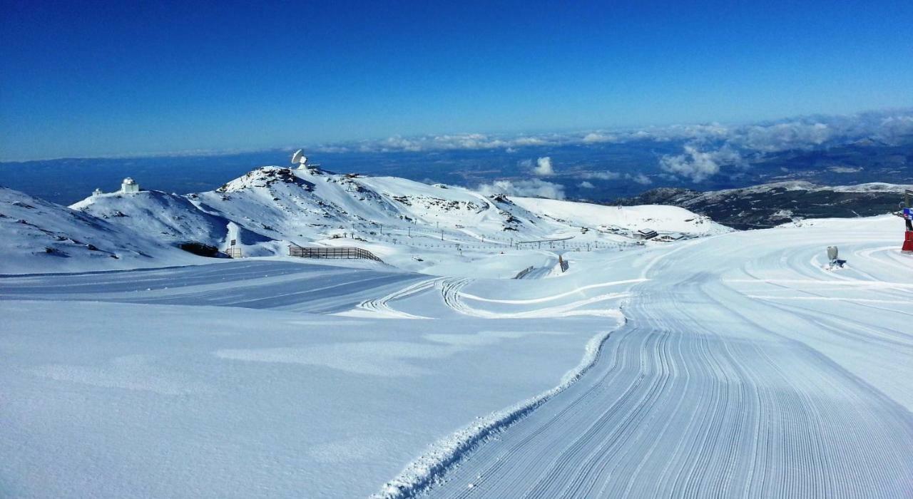 NUEVO APARTAMENTO en Sierra Nevada CON GARAJE e IMPRESIONANTES VISTAS Serra Nevada Exterior foto