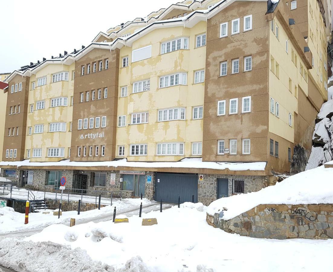 NUEVO APARTAMENTO en Sierra Nevada CON GARAJE e IMPRESIONANTES VISTAS Serra Nevada Exterior foto